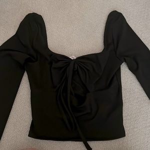 adika long sleeve tie top sexy 🖤